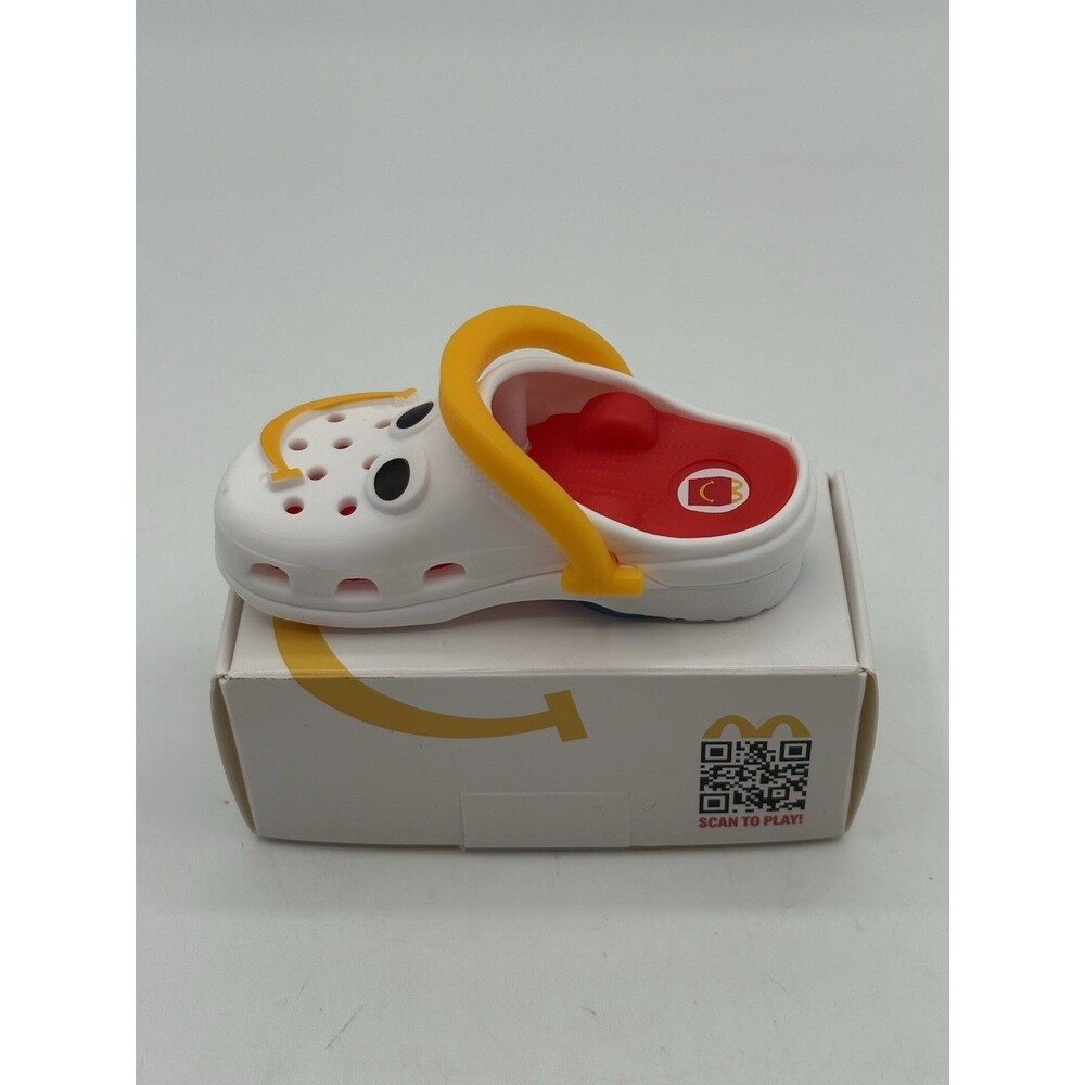 McDonald's Happy Meal Crocs #7 Toy Key Chain White Smiley Face New In Box